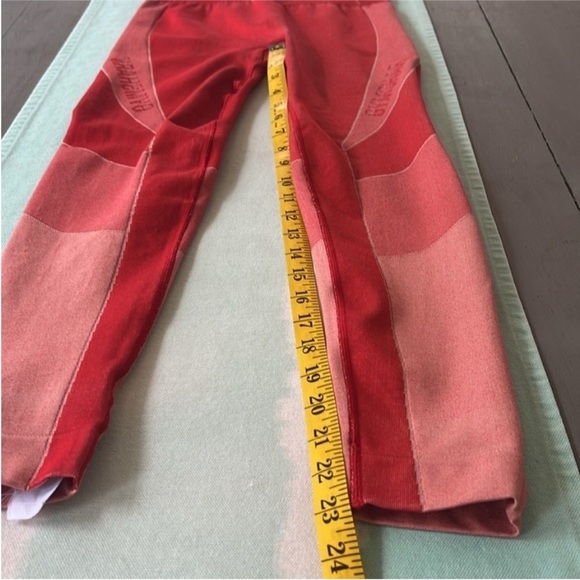 Gymshark Red Turbo Seemless Leggings - Picture 7 of 10
